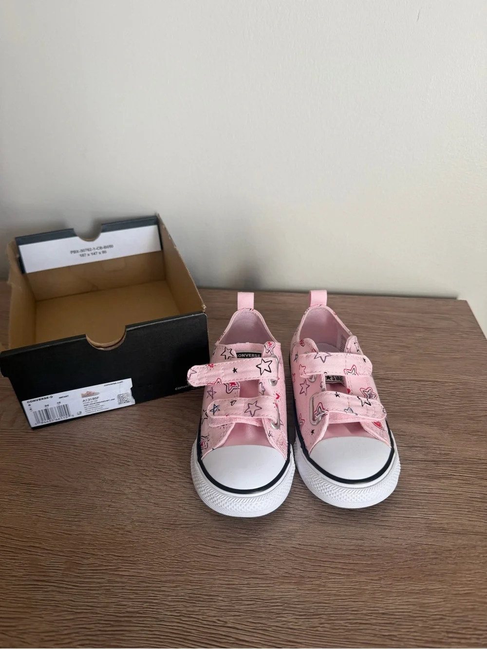 Converse Kids Pink Star-Print Velcro Sneakers
